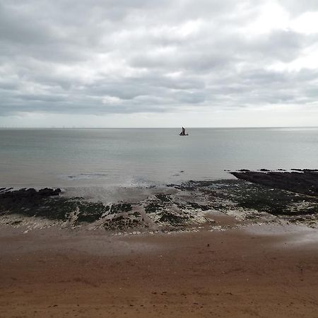 The Devonhurst Broadstairs Exterior foto